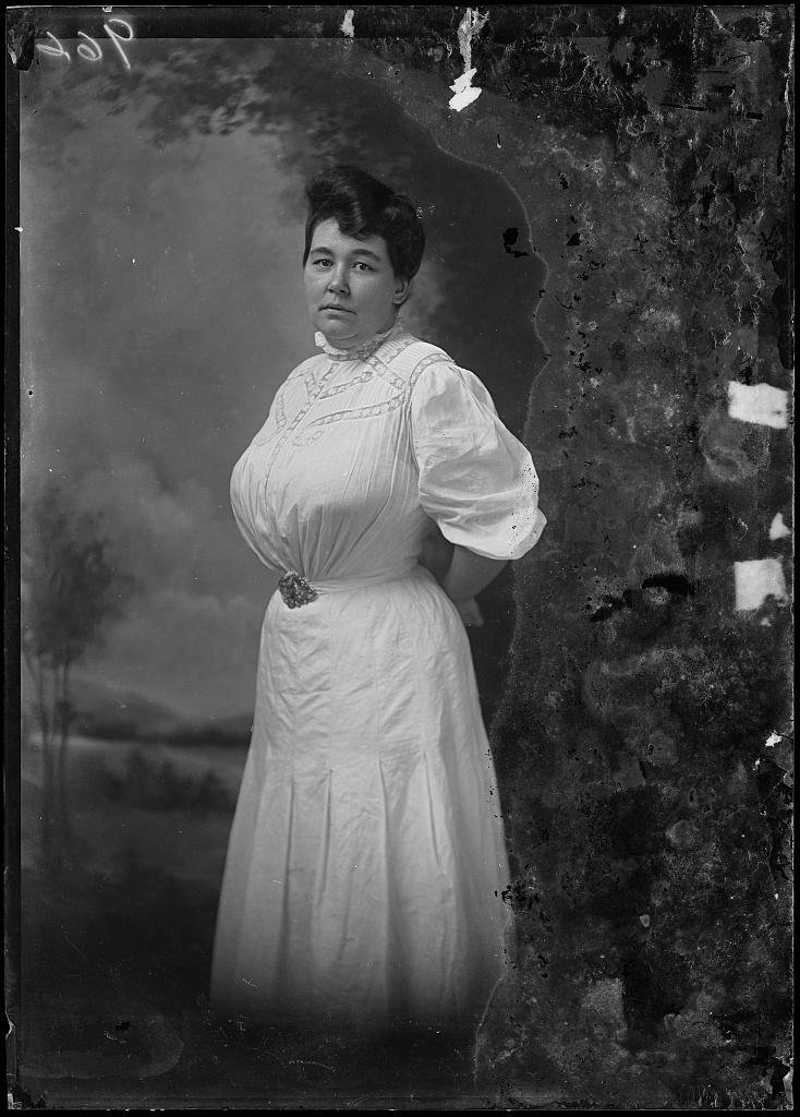 Portrait of an unidentified young woman, no studio label recorded.